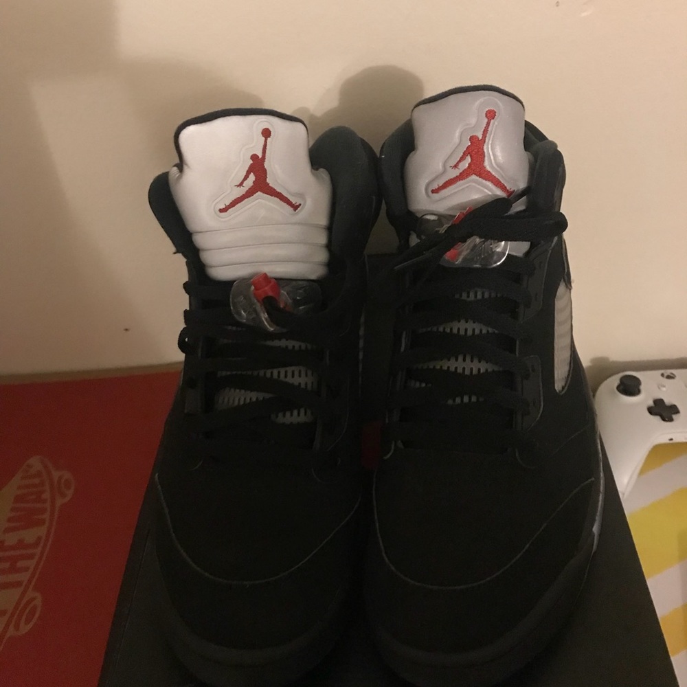 Jordan 5 black metallic